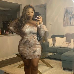 Snake print skirt set